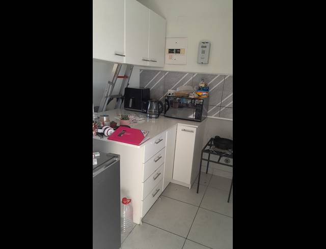 2 BEDROOM APARTMENT TO LET IN WYNBERG
